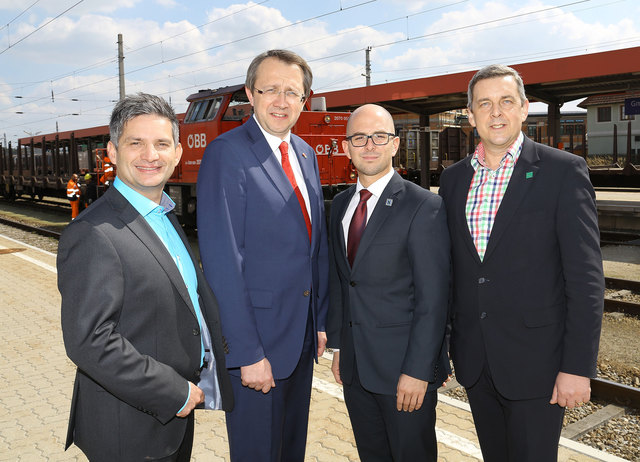 LR Maurice Androsch, SPNÖ-LPV Matthias Stadler, Bgm. Gmünd Andreas Beer und NR Konrad Antoni. | Foto: Foto: privat
