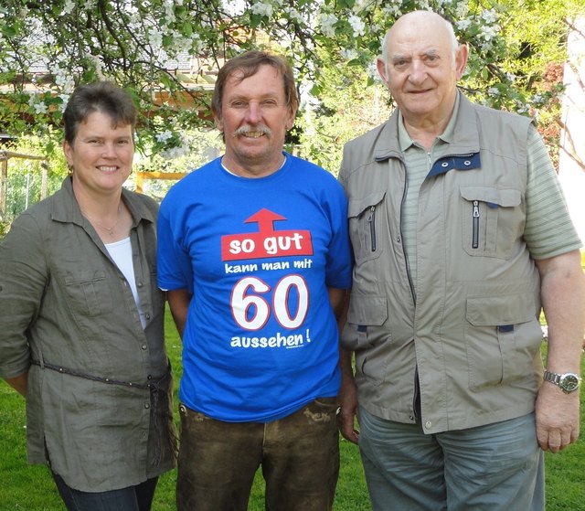 Bernhard Pansy  mit  Gattin Angela und Vorsitzenden des Pensionistenverbandes Gerhard Fink
