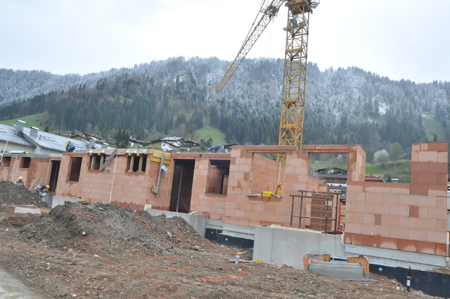 In Einfang baut die Wohnungseigentum neue Wohnung für die heimische Bevölkerung.