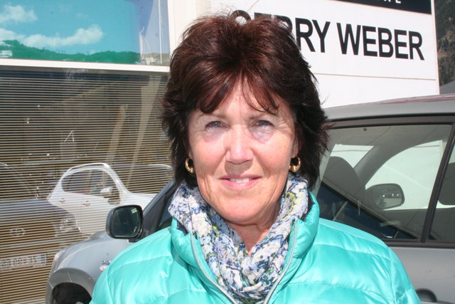 Margit Edler, Kaprun: Ja, ich freu mich schon wieder auf die Bauernmärkte. Dort kaufe ich vor allem Speck und Käse. | Foto: Christa Nothdurfter