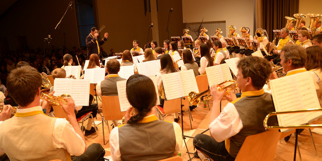 Die Musikkapelle Galtür lädt am 30. April zum 30. Frühjahrskonzert ins Sport- und Kulturzentrum. | Foto: MK Galtür/Leo Jörg