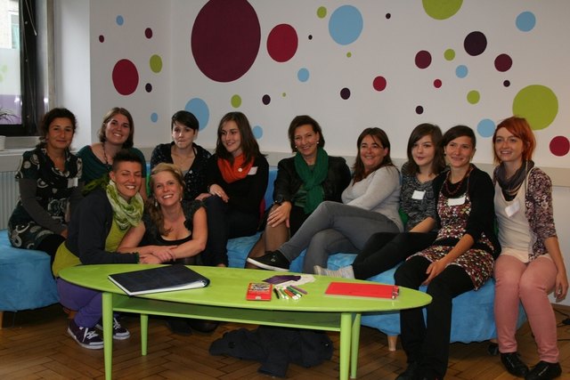 Eröffnet wurde das Mädchenzentrum Aranea 2012, hier mit Ministerin Gabriele Heinisch-Hosek und Gemeinderätin Angela Eberl (Mitte).
