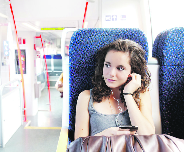 Ab 1. März können Osttiroler Studierende mit ihren Semestertickets für Studierende sowohl die Zugverbindung über das Pustertal und über Franzensfeste nutzen, als auch die Bus-Zug-Umsteigeverbindung über den Felbertauern und über Kitzbühel. | Foto: artburger/ Fotolia