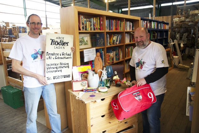 Gerhard Gahleitner und Michael Mooslechner vom Trödlerladen des Vereines Arge für Obdachlose