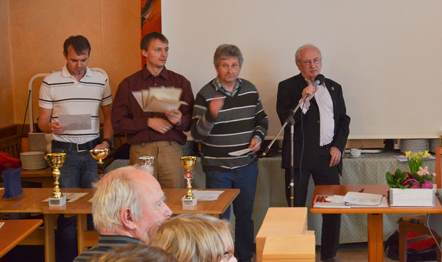 Bruno Tischer, Obmann des Schachclub Haag  
DI Manfred Thalhammer, Jugendbetreuer Gerhard Brandstätter, und Turnierleiter Johann Voraberger. | Foto: Johann Voraberger