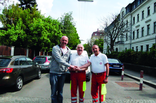 Andreas Bussecker und Herbert Hofmann (r.) haben für die Nominierung von Peter Leopold (M.) gesorgt.