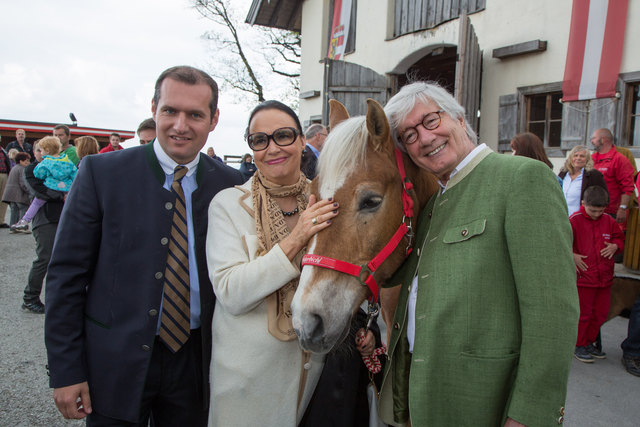 V.l.: Dieter Ehrengruber, Marina und Christian Wolf. | Foto: Neumayr