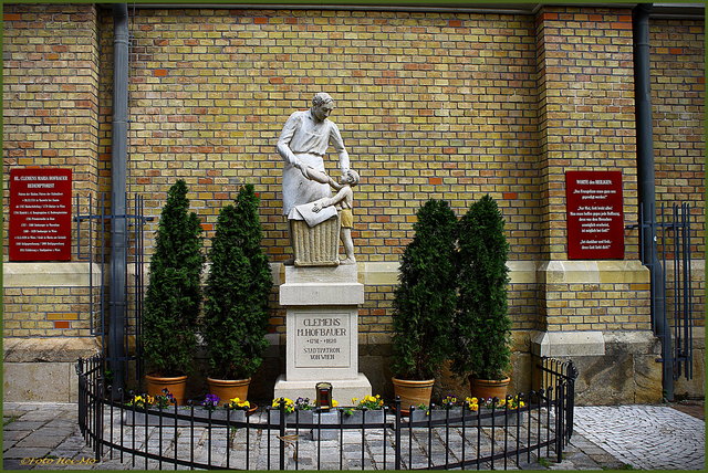 Clemens Hofbauer Denkmal. Der Stadtpatron von Wien.