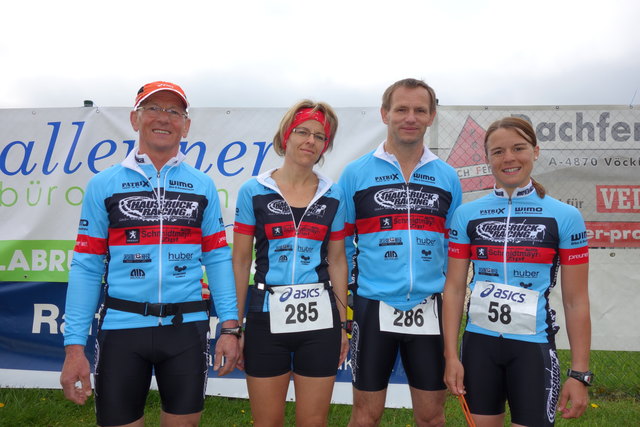 Von l. nach r.: Hemetsberger Franz, Streicher Helga, Streicher Helmut, Fischer Anna