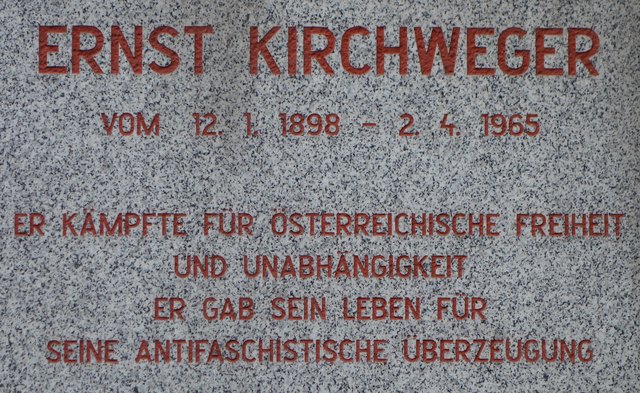 Gedenktafel Sonnwendgasse Ernst Kirchweger (sieh auch Wikipedia!)