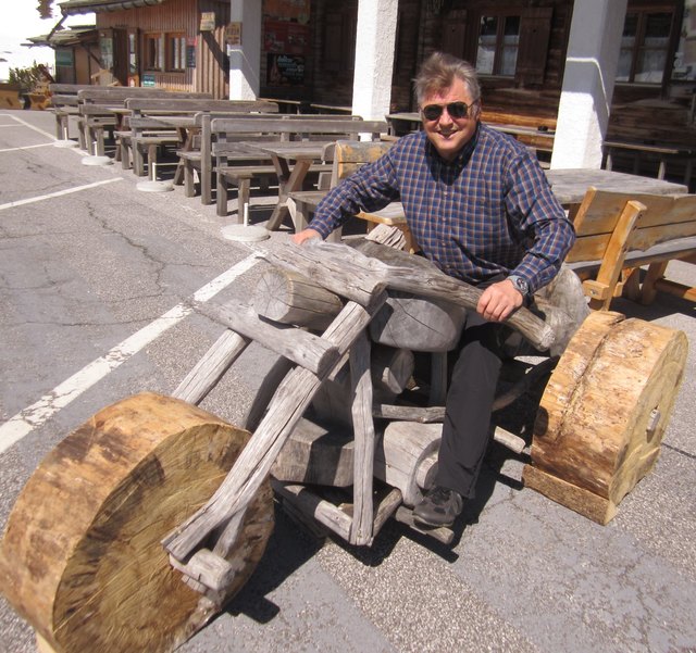 Biker willkommen auf der Glockenhütte auf 2.024 m.