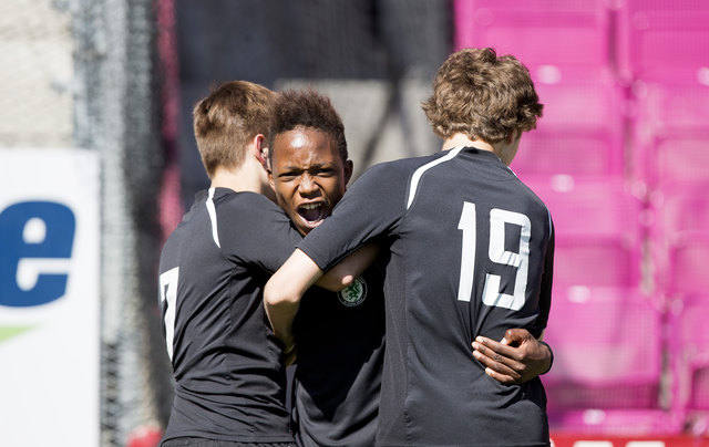 Schwarz-weißer Jubel: Die U 15-Kicker des SK Sturm nehmen am Weltfinale teil. | Foto: Forsblom