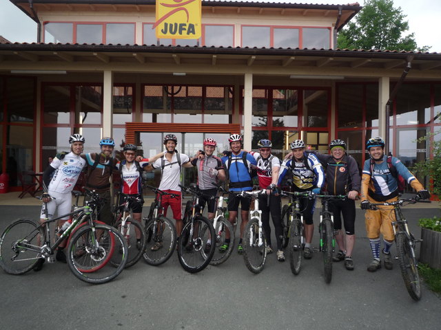 Diese Sportler können nun Mountainbike-Touren planen und begleiten. | Foto: KK