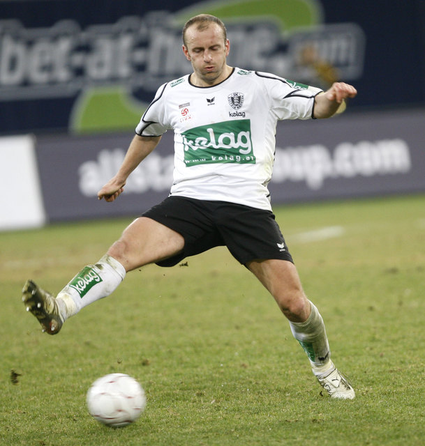 Der bereits verstorbene Adam Ledwon ist unter den Angeklagten im österreichischen Fußball-Manipulationsskandal. Der Pole spielte einst für den SK Austria Kärnten. | Foto: Kuess