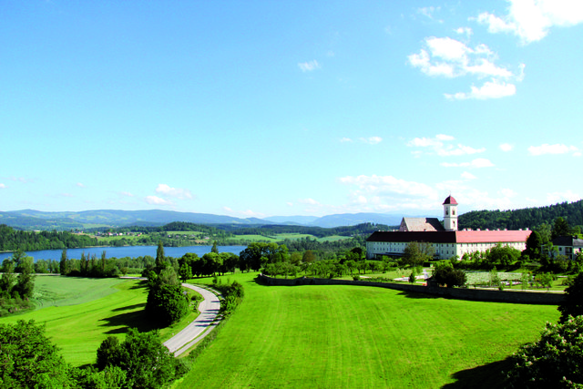 Das Stift operiert in Bereichen Management, Bildung und Tourismus | Foto: Stift St. Georgen