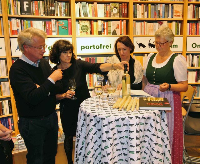 Veit Heinichen, Ami Scabar, Waltraud Jäger und Sissy Sonnleitner | Foto: kultur-arbeiter.at