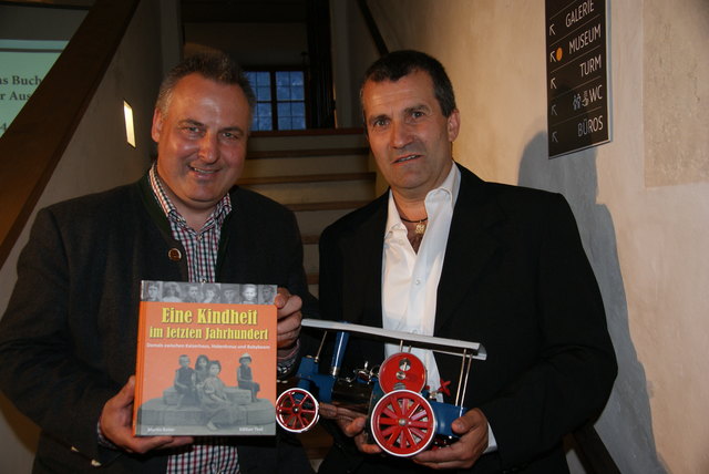 "Eine Tiroler Kindheit im letzten Jahrhundert": Martin Reiter (li.) und Dietmar Wachter