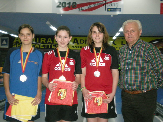 Die Top 3 bei den U14 weiblich: Anna-Maria Hack, Lisa-Marie Pimperl und Simone Seybold | Foto: BKV