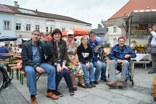 Die Lebenshilfe-Mitarbeiter der Scheibbser Keramik waren von der Feier sehr begeistert.