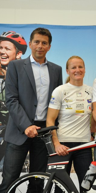 Organisator Christoph Schwarz und Michaela Rudolf fiebern dem Ironman 70.3 in St. Pölten entgegen.