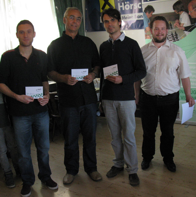 3. Drittel: Arrieta Gonzalo, Erwin Schuster, und Markus Auinger, Turnierleiter Gerald Huemer
