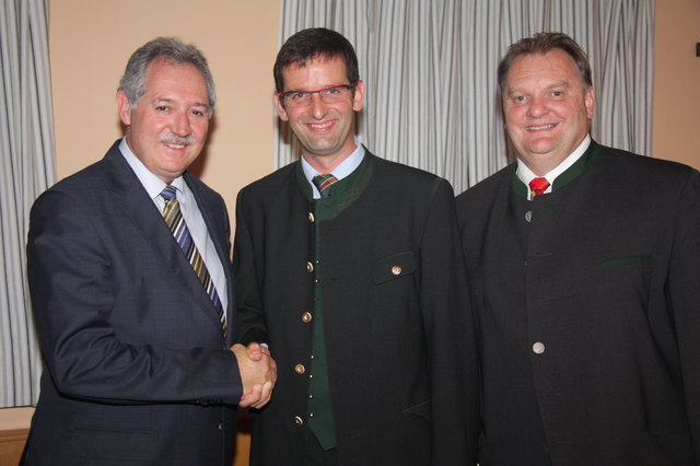 Präsident Viktor Sigl, VP Obmann Gerald Langthaler, Bürgermesiter Josef Bindreiter