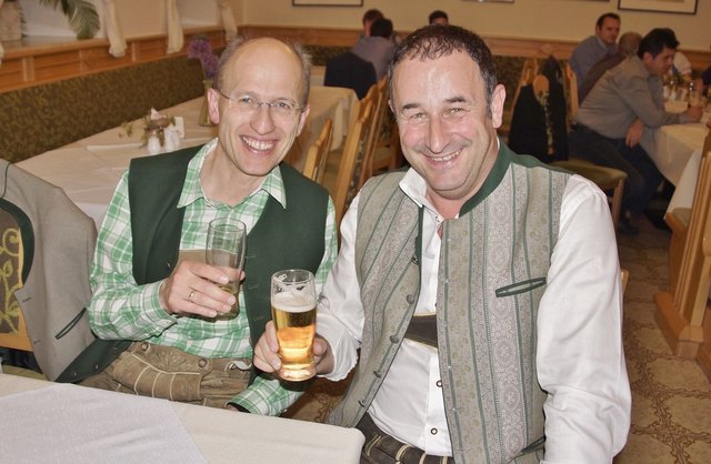 Arnoldstein bekanntschaften, Krumpendorf am wrthersee single lokale. Sex anzeigen in Schwarzenborn. Andritz Er sucht sie markt gschwandt. Sex treff Arnoldstein bekanntschaften - Neue leute kennenlernen in