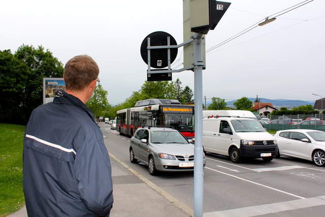 Anrainer Andreas G. ist überzeugt: Keine Busspur - weniger Stau!