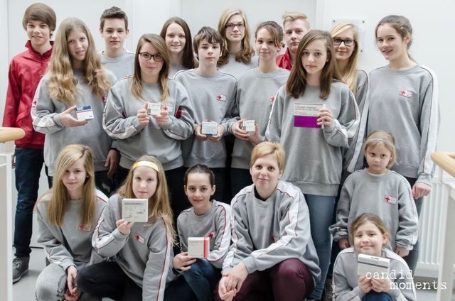 Elisabeth Kroll mit den Kindern der Zistersdorfer Jugendgruppe | Foto: candid-moments