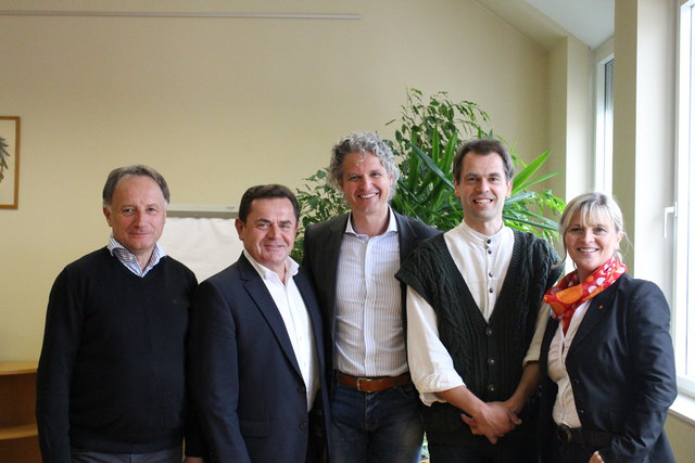 Gute Zusammenarbeit in der Gemeinde: Ernst Karner, Reinhard Jany, Günter Toth, Wolfgang Spitzmüller, Ingrid Ulreich | Foto: Gemeinde Oberschützen