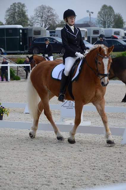 Stefanie Burgstaller mit Aphaia