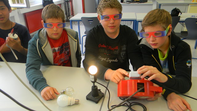 Die Sierninger Hauptschüler tüftelten ein Energiesparkonzept für ihre Schule aus. | Foto: Sattmann