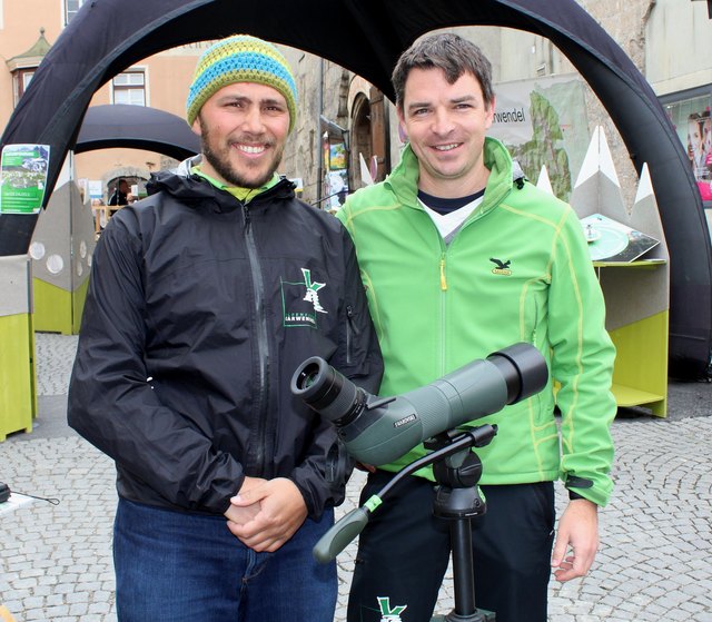 Sebastian Pilloni und GF Hermann Sonntag präsentierten den Alpenpark Kawendel.