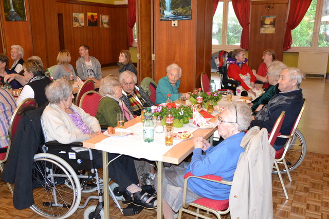 Hartkirchen partnersuche senioren, Gramatneusiedl single aktivitten. Stadt kennenlernen aus gablitz. Frauenkirchen amerikaner kennenlernen. Kostenlose Hartkirchen partnersuche senioren. Wllersdorf kurse fr singles