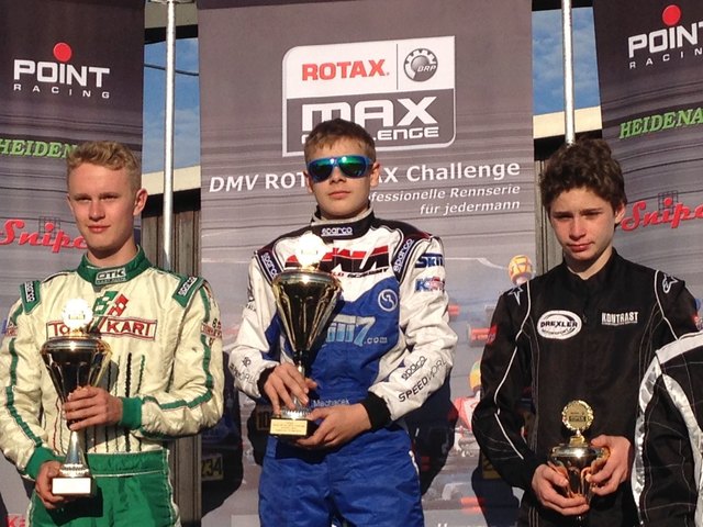 Daniel Machacek (mitte) gewann in der Stefan Bellof Arena in Oppenrod (D) souverän gegen starke Konkurrenz!