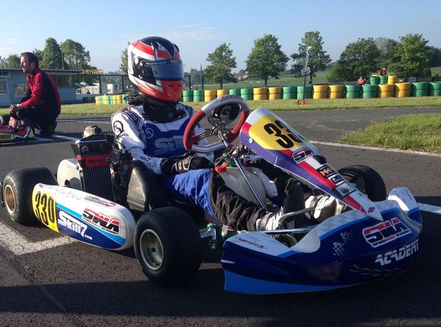 Das junge Motorsporttalent Daniel Machacek aus Markt Piesting gewann einen Lauf der Rotax Max Challenge Germany!
