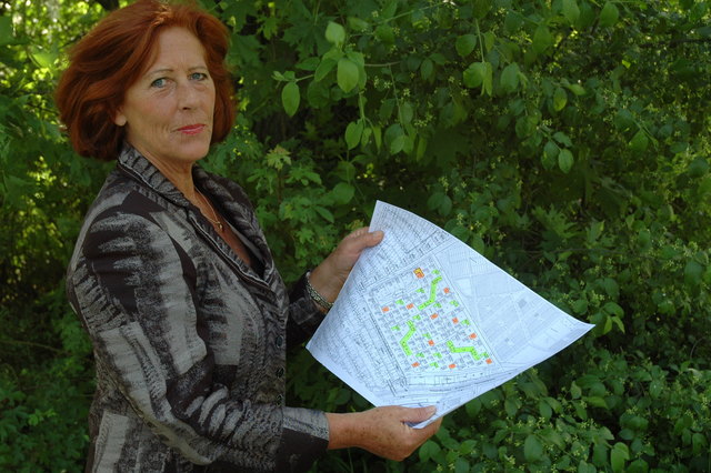 Anrainerin Susanne Riedl am Emil-Behring-Weg: "Verbauung ja, aber bitte überlegt und ohne Wolkenkratzer."