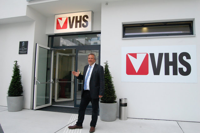 Die Weiterbildung des Karrées ist durch die VHS auch gegeben.
