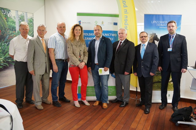 Vertreter des Bezirks Voitsberg mit den Spitzen der polnischen Delegation im Energieschiff Mochart