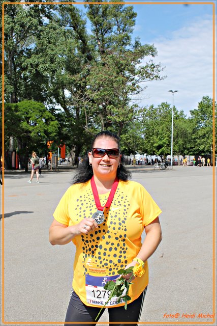 Liebe Grüße aus dem Prater mit über 31.000 Frauen zu laufen war wieder großartig! Habe es geschafft ohne Training !Bin ein bischen stolz auf mich! Gratulation an alle!
