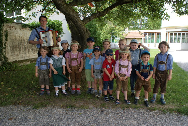 Patrick hat uns mit der Zieharmonika begleitet