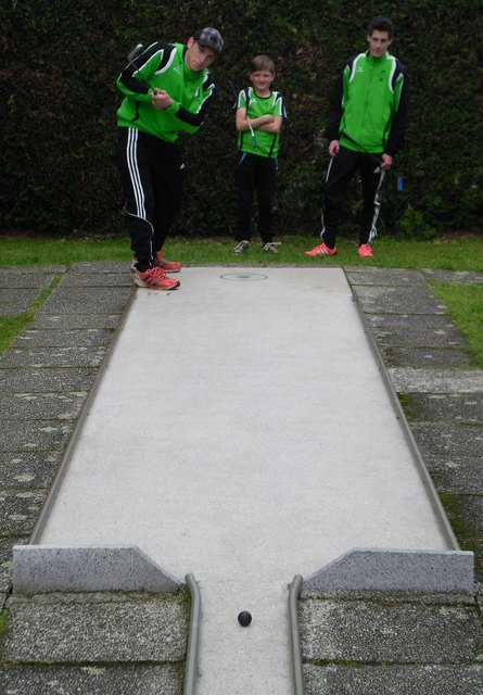Julian Weibold (li.) mit seinen Teamkollegen Jonas Taubenböck und Joey Masutti. | Foto: Verein