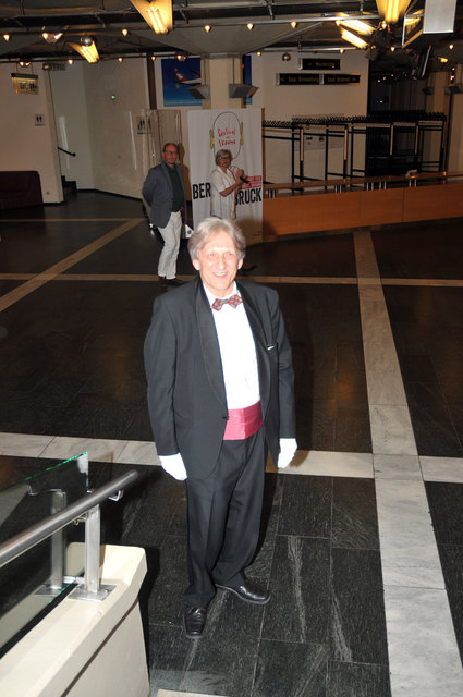 Werde auch 2014 beim Empfang auf Sie warten...