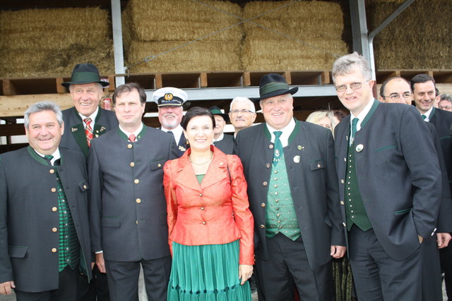 Lannachs Bgm. Josef Niggas, Sandor und Herta Habsburg-Lothringen, Dobls Bgm. Anton Weber und Karl Brodschneider/Bgm. Wundschuh | Foto: Foto: Edith Ertl