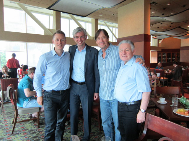 BezirksRundschau-Chefredakteur Thomas Winkler, Wirtschaftslandesrat Michael Strugl, Herkules-Darsteller und Hollywoodstar Kevin Sorbo und Landeshauptmann Josef Pühringer.