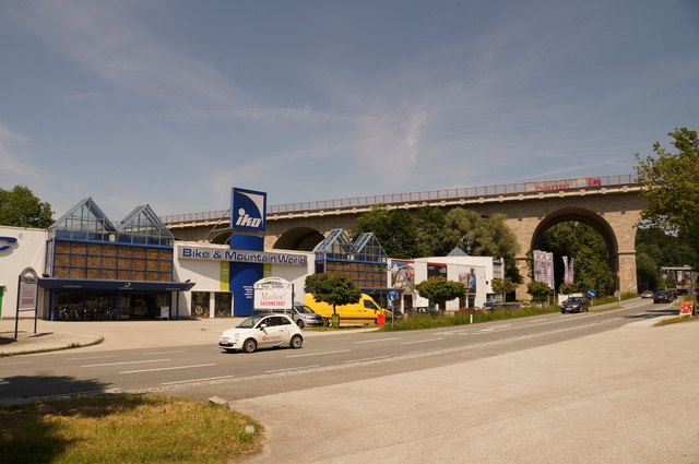 Die Iko Bike & Mountain World In Hallwang-Esch, einer von vielen Betrieben, die Kunden bis aus Bayern und Oberösterreich anlocken.