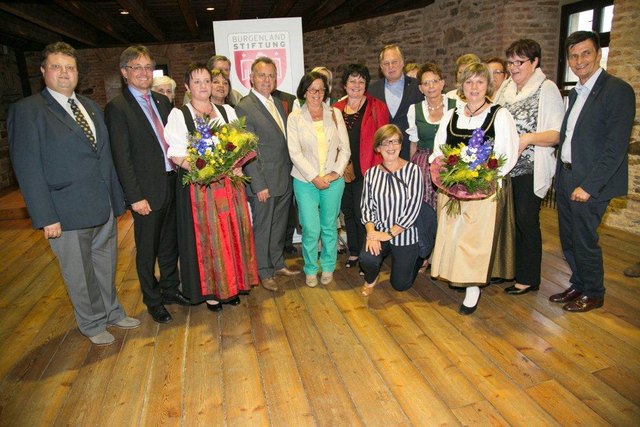 Die engagierten Freiwilligen freuten sich über die Ehrung. | Foto: Theodor-Kery-Stiftung