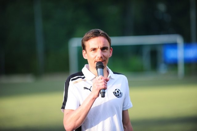 "The Voice of Lichten Boden" – Radiomoderator und Stadionsprecher Alex Hager feierte Jubiläum und lud sich prominente Gäste ein!