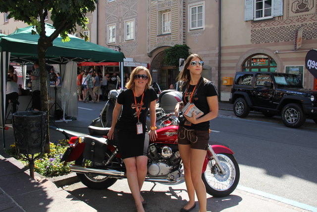 Heiße Öfen, Spitzen Temperaturen und gute Stimmung bei den "Hot Road Days" in Golling | Foto: HKroBild
