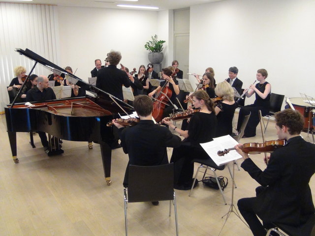 Die Kammerphilharmonie Graz unter Achim Holub.
